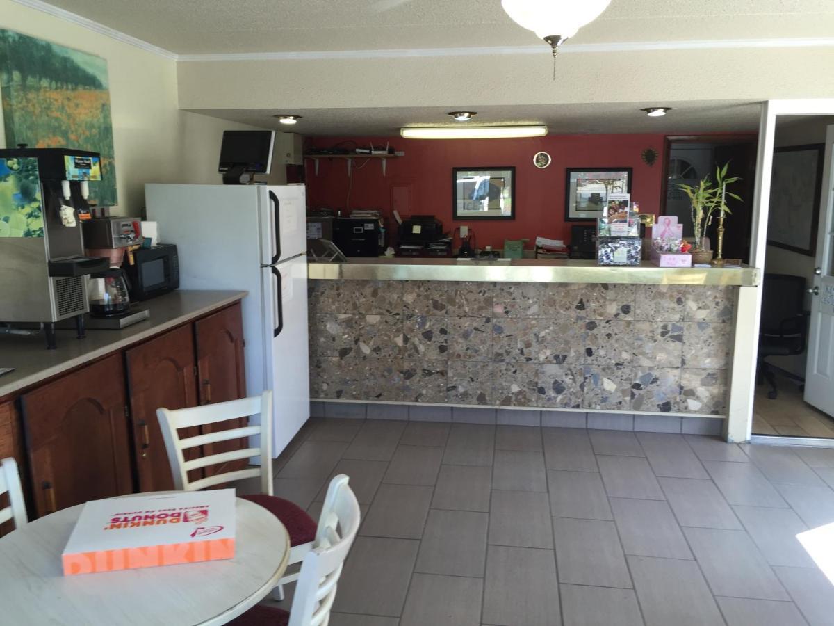 Kings Inn Lenoir City Exterior photo