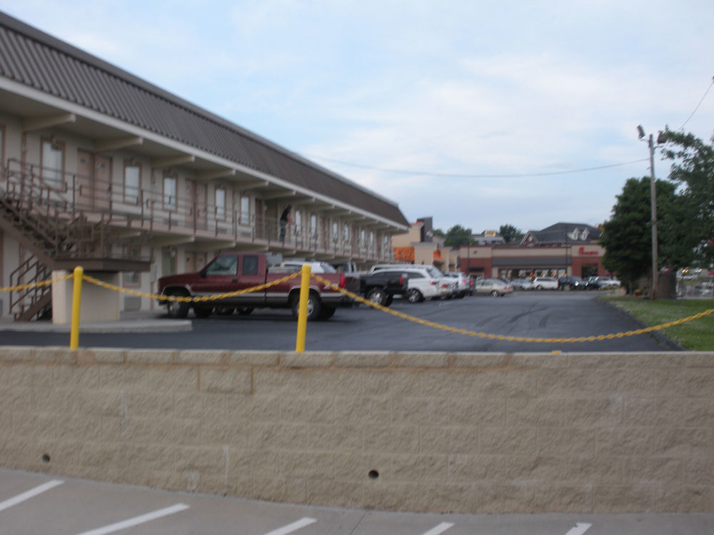 Kings Inn Lenoir City Exterior photo